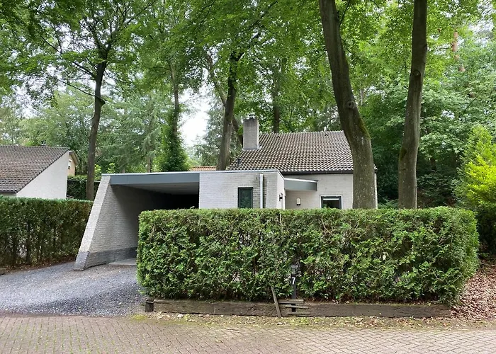 Holiday home Huize Nuwenspete